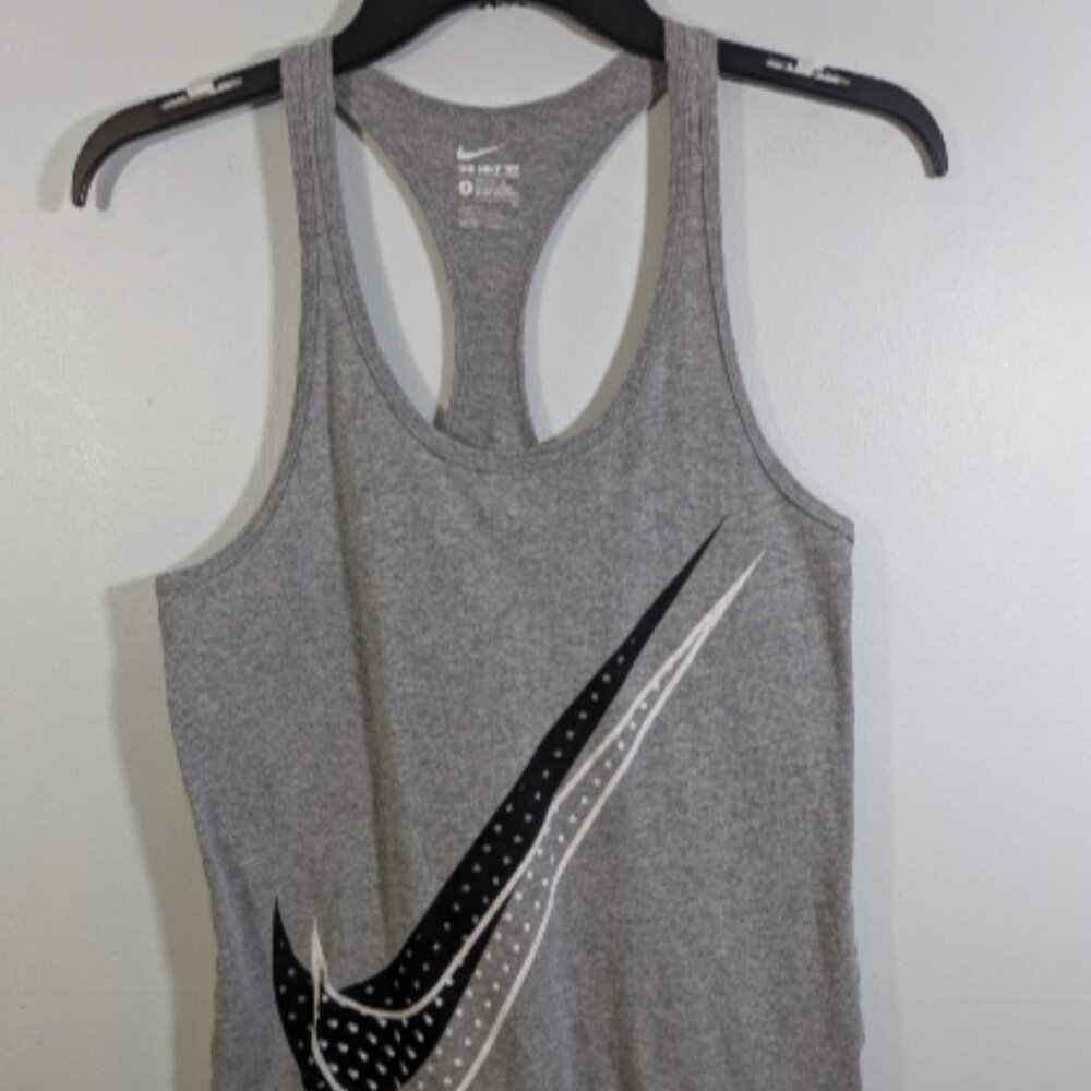 The Nike Tee Athletic Cut Swoosh Racerback Tank Gray Women’s Small S
